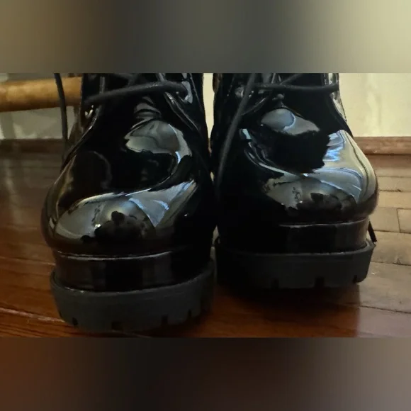 Wild Diva Womens Lace-Up Lug Sole Chunky Block Platform Combat Ankle Booties 8.5 - Picture 9 of 9